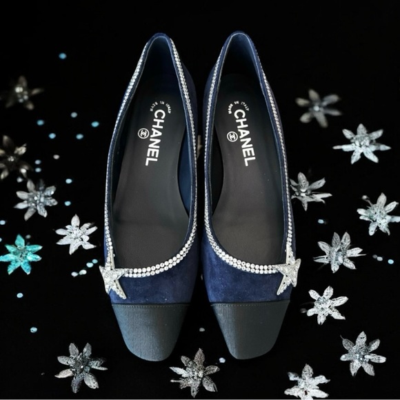 🆕CHANEL Cap Toe Flats Crystal Star & Trim Embellishment Navy & Black 37EU • NIB - Picture 1 of 11